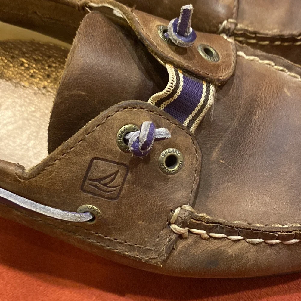 Sperry excellent used